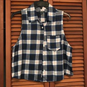 Wild Fable Sleeveless Plaid top
